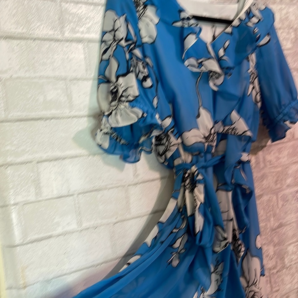 Calvin Klein blue Hawaiian floral dress size small NWT